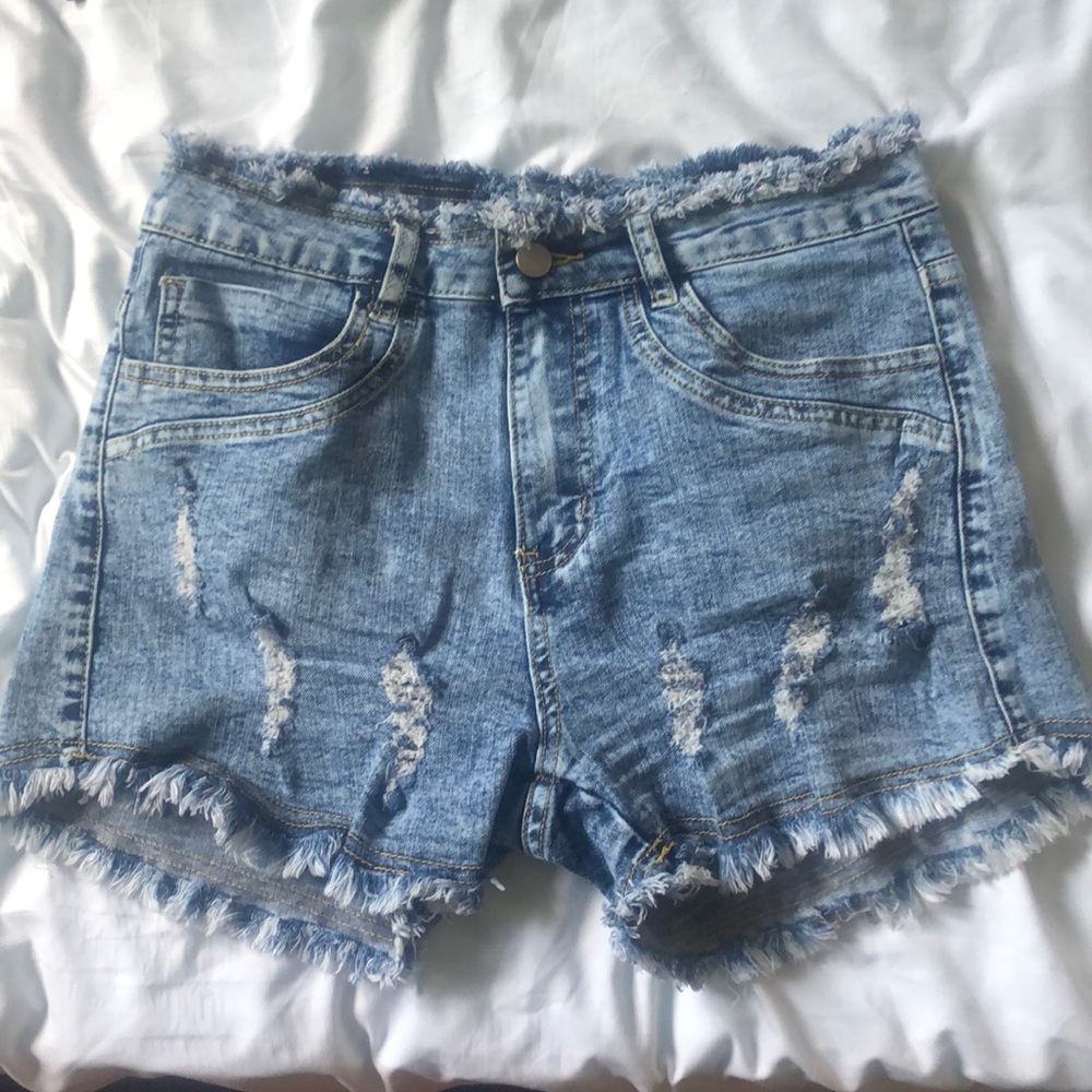 Flamingo brand jean shorts XL which is a 28 waist